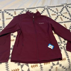 NEW Columbia windbreaker